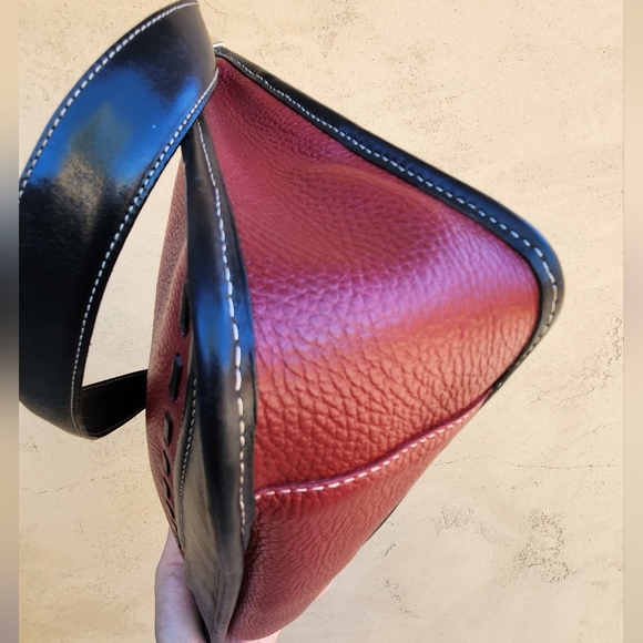 Vintage Brighton Leather Shoulder Bag - Picture 8 of 14